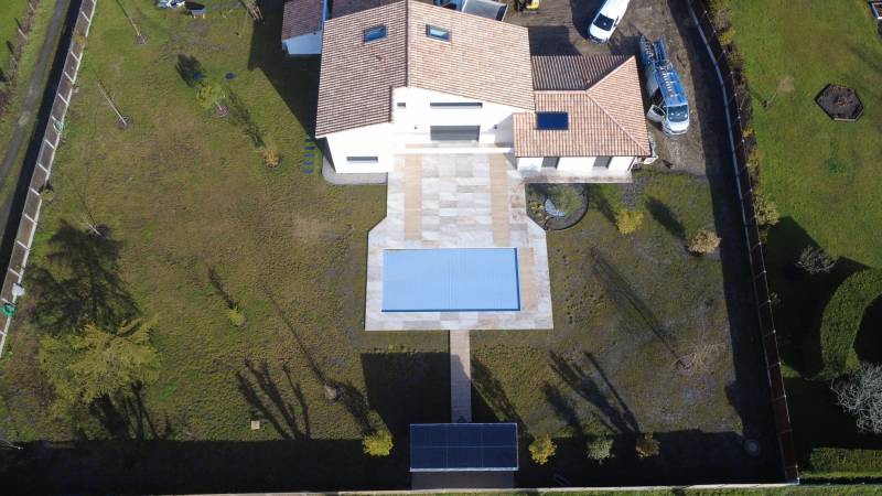 Panneaux solaires à Mérignac : ce que le bâti et le PLU changent à votre installation