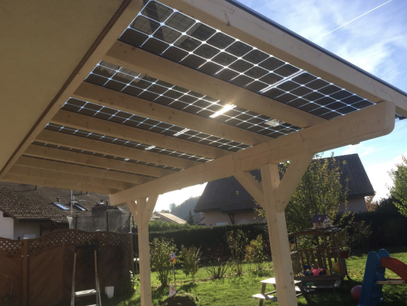 Exemple de pergola solaire à Bordeaux et en Gironde